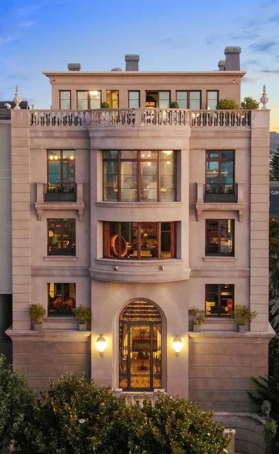 2f0b0 920x920 Tech entrepreneurs San Francisco mansion listed for $39 million
