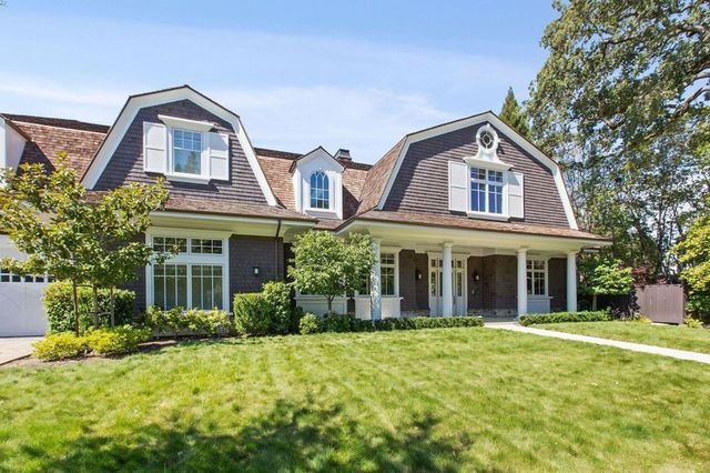 3166a 90895310b2acec6353fa4c30e64a6aadw c0xd w640 h480 q80 Former Symantec CEO Greg Clark Selling $6.9M Home in S.F. Bay Area
