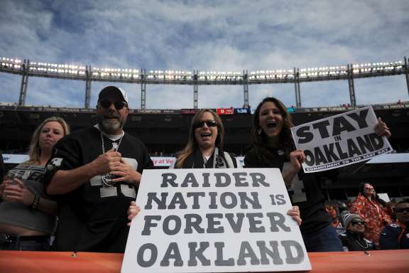 46843 premium landscape If Raiders go to Vegas, Oakland could win financially