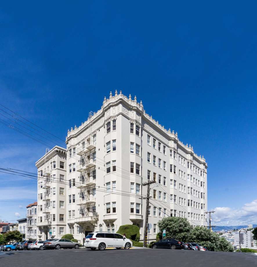 Stunning $53M sale of two buildings breaks all records in SFs Russian Hill 6b0f8 920x920 Stunning $53M sale of two buildings breaks all records in SFs Russian Hill