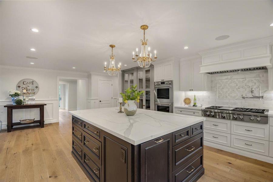 7dc72 Compass Sleeper Ave6 Another Bay Area home just sold for $1 million over asking price – and it won’t be the last