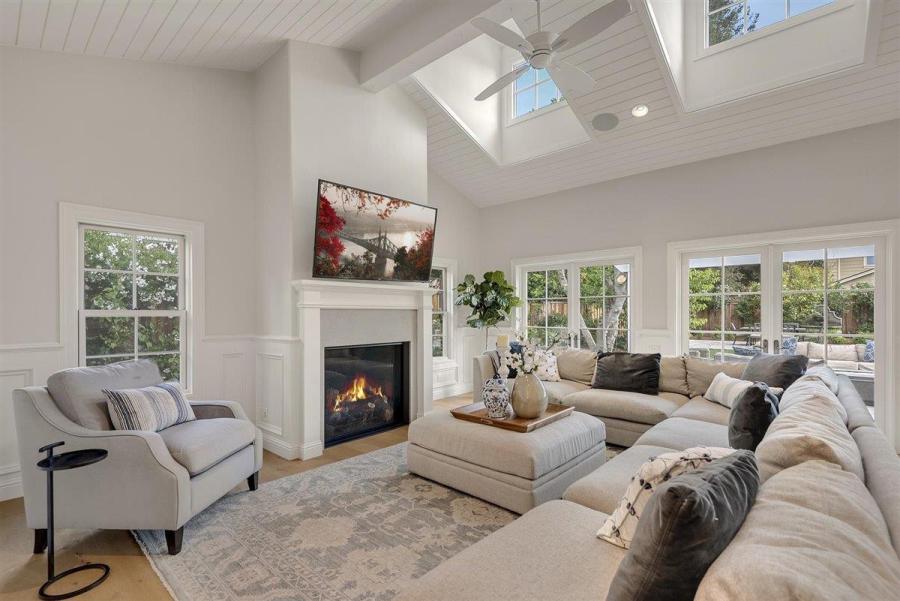 7dc72 Compass Sleeper Ave7 Another Bay Area home just sold for $1 million over asking price – and it won’t be the last