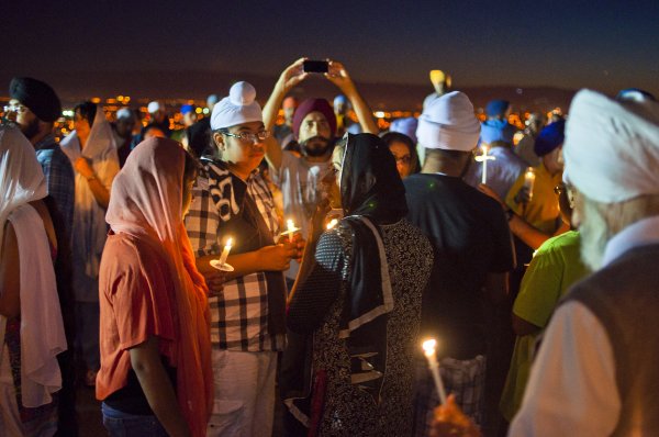 85cfa sanjosevigil 2 Hundreds attend Bay Area vigil in memory of Sikh temple shooting victims