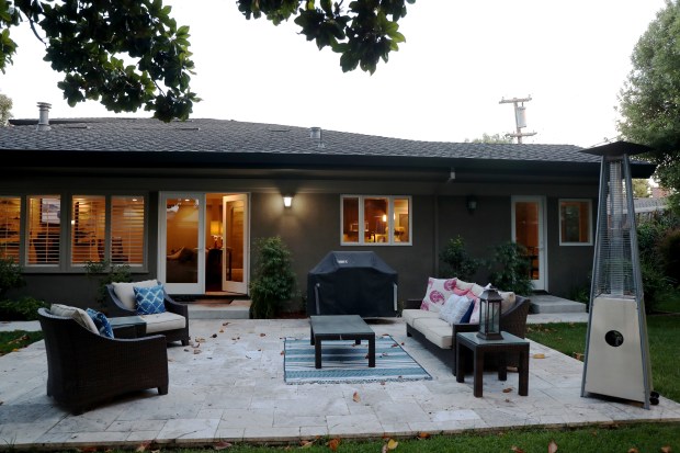 8e633 SJM L COOLING 0916 05 Bay Areas runaway housing market taps the brakes. Will the lull last?