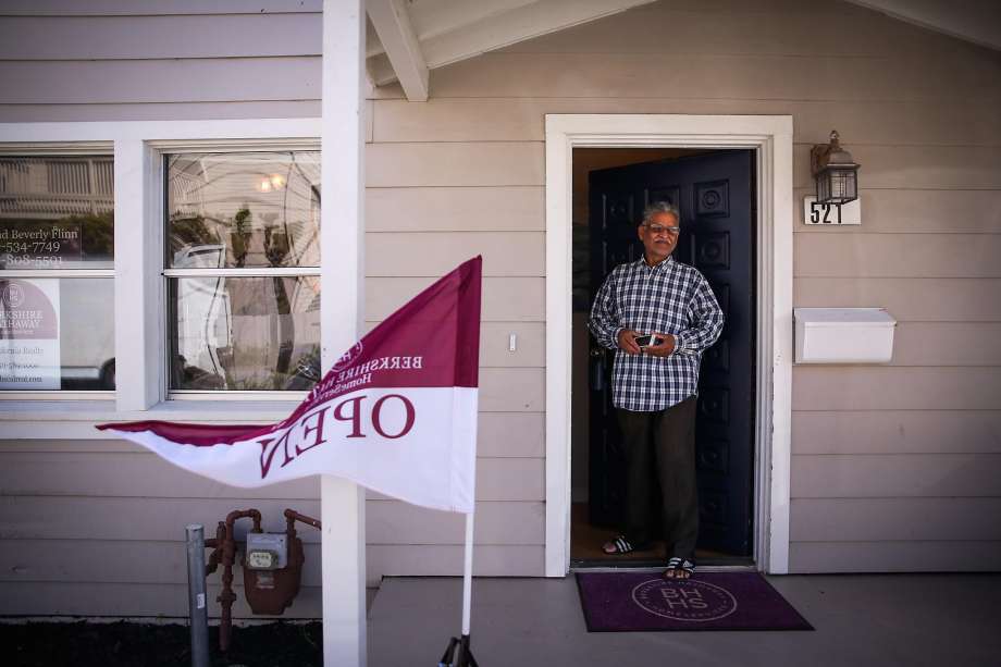 98678 920x920 Bay Area home prices soar to new record   San Francisco Chronicle