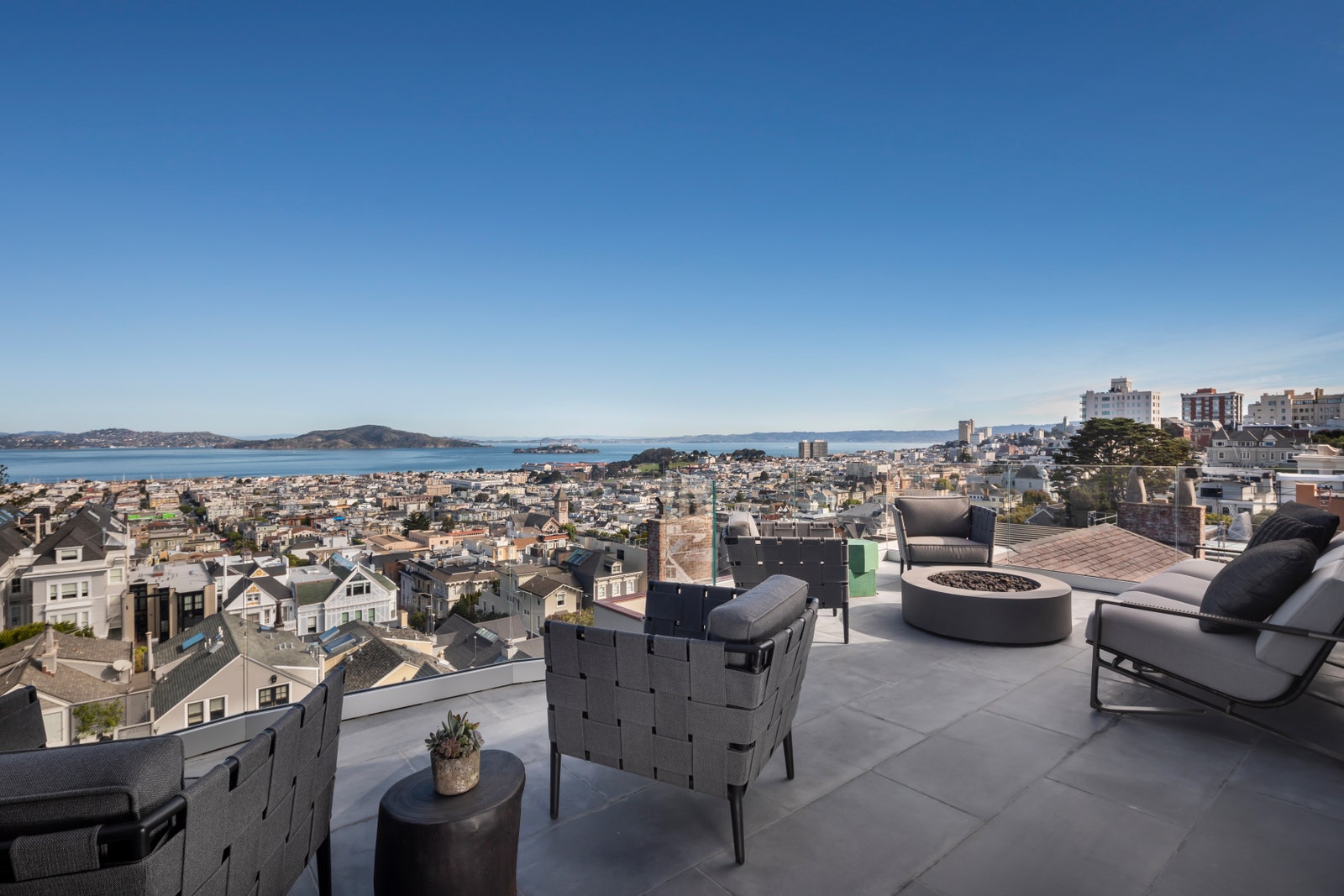 a3dd5 00810922%2821%29 Meg Ryans Former San Francisco Home Sells for $17.3 million