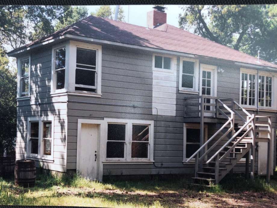 a78dd 920x920 Before and after photos show dramatic transformation of Marin home