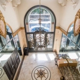 b1381 thumbs broad9 Increasing number of SF apartments offering move in specials