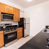 b1381 thumbs brod2 Increasing number of SF apartments offering move in specials