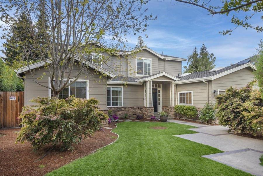 ee88f Compass Sleeper Ave1 1 Another Bay Area home just sold for $1 million over asking price – and it won’t be the last