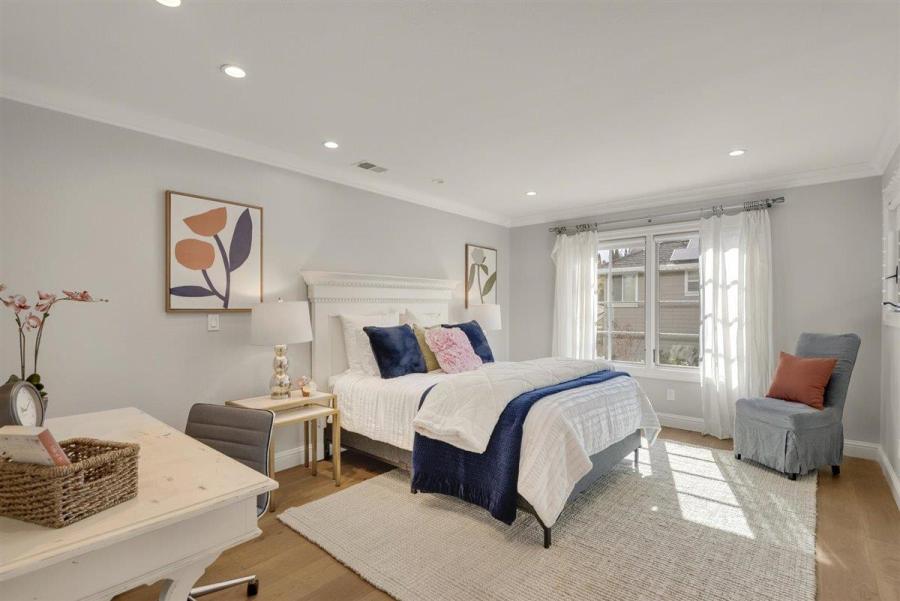 ee88f Compass SleeperAve15 Another Bay Area home just sold for $1 million over asking price – and it won’t be the last