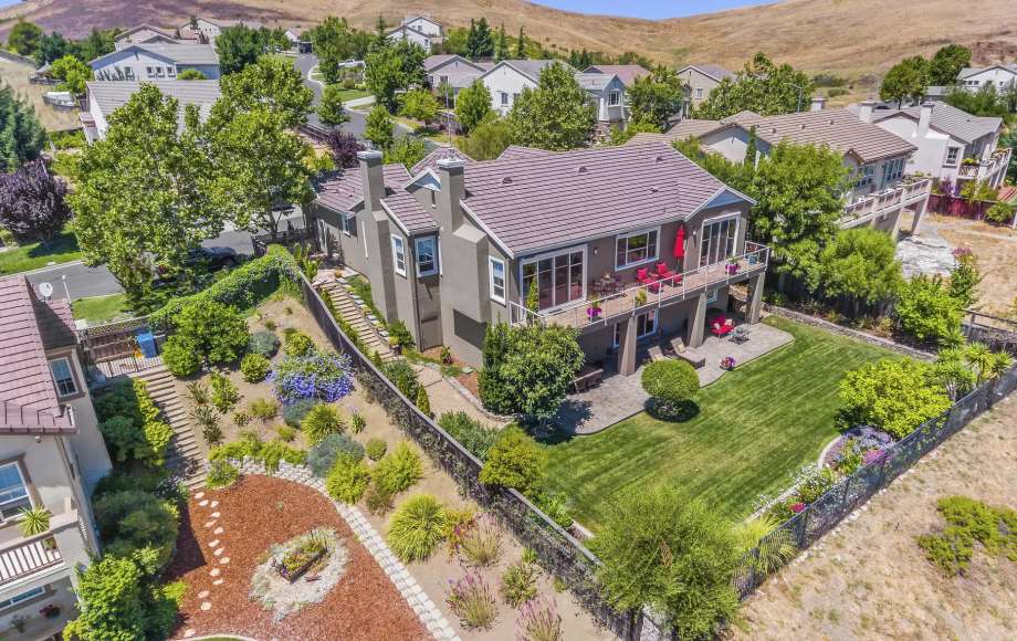f71ab 920x920 Vallejos real estate market in middle of renaissance