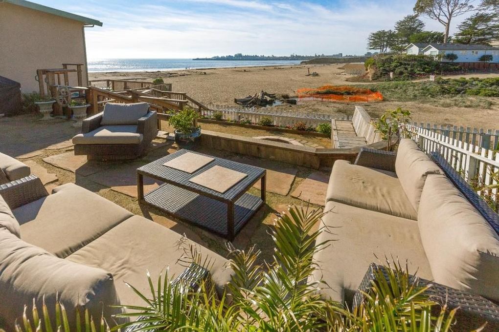 fcc65 a Santa Cruz home, literally steps from Seabright Beach, hits the market at $2M